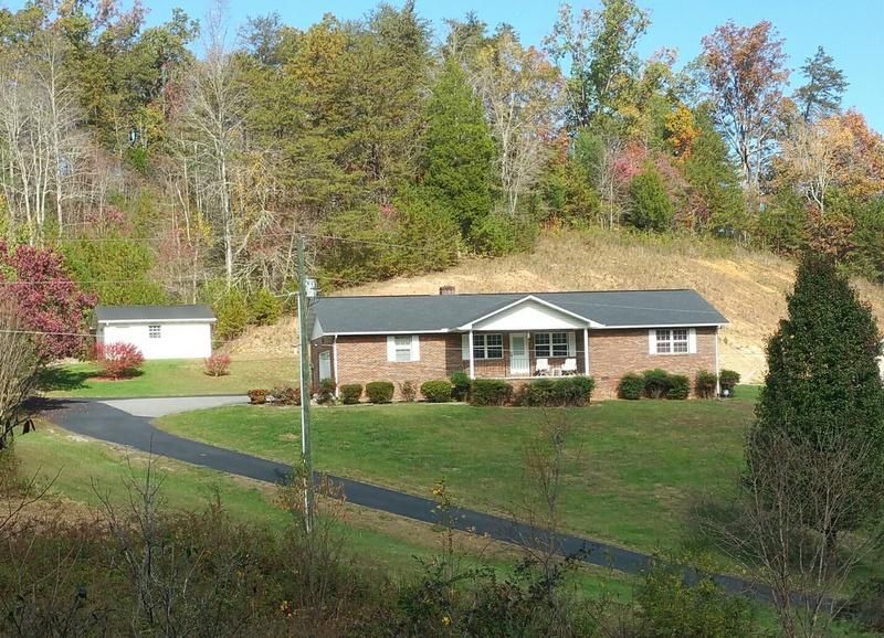 790 Pine Mountain Rd, Pigeon Forge, TN 37863