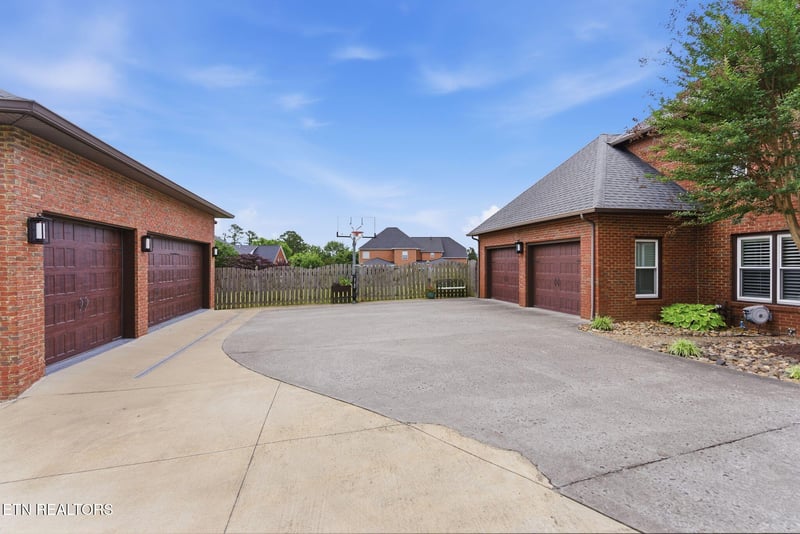 7900 Wells Scenic View Ln, Knoxville, TN 37938