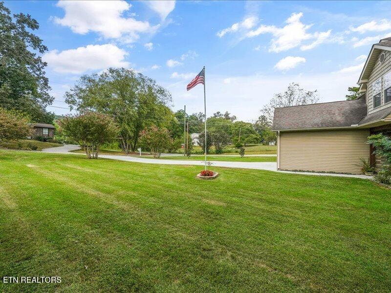 7900 Wheatland Dr, Knoxville, TN 37931