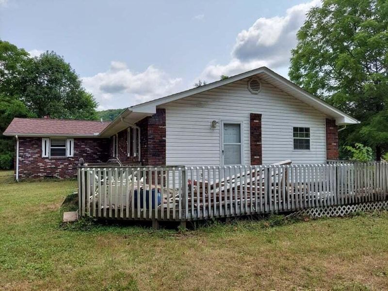 7901 Munsey Rd, Corryton, TN 37721