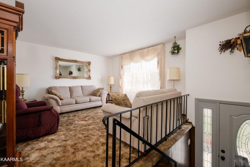 7901 Tressa Cir, Powell, TN 37849