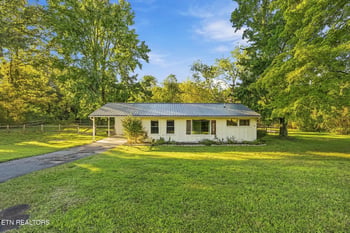 7901 Westacres Dr, Knoxville, TN 37919