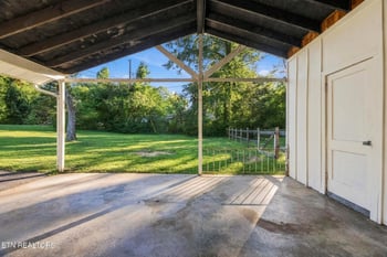 7901 Westacres Dr, Knoxville, TN 37919