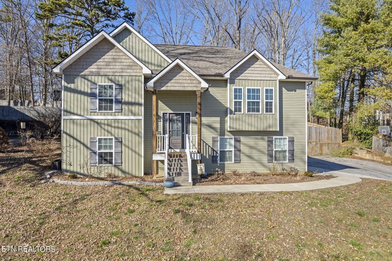 7904 Ashley Rd, Powell, TN 37849