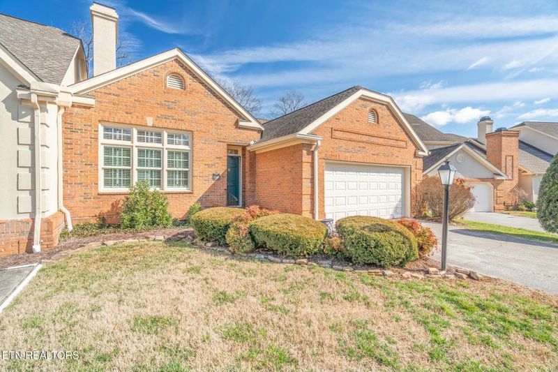 7906 High Heath, Knoxville, TN 37919