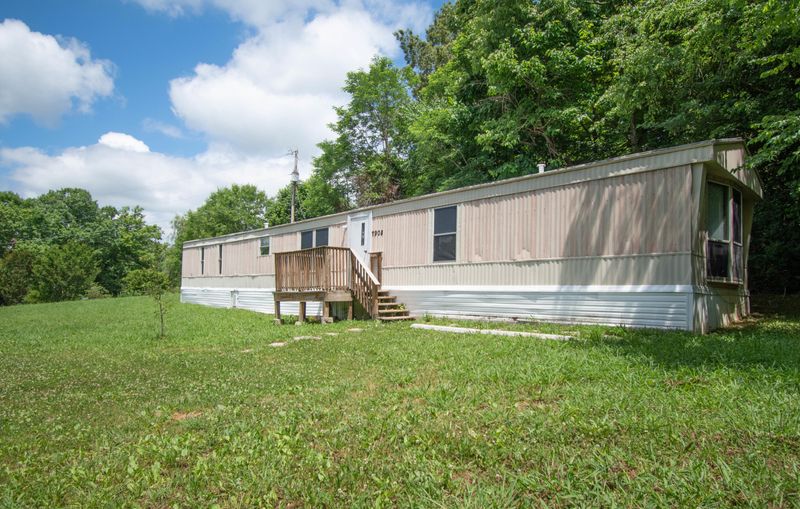 7908 Clapps Chapel Rd, Corryton, TN 37721