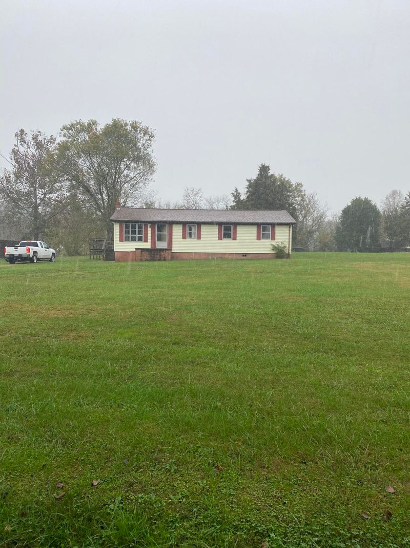 7909 Munsey Rd, Corryton, TN 37721