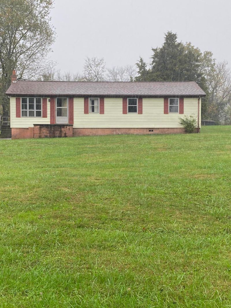 7909 Munsey Rd, Corryton, TN 37721