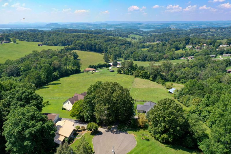 791 Barbara Dr, Talbott, TN 37877