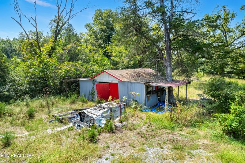 7911 Dan Mcbee Rd, Corryton, TN 37721