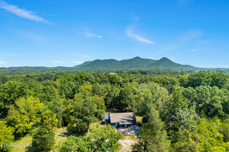7911 Dan Mcbee Rd, Corryton, TN 37721