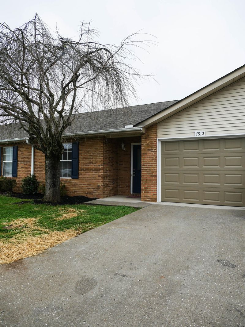 7912 Dighton Way, Powell, TN 37849