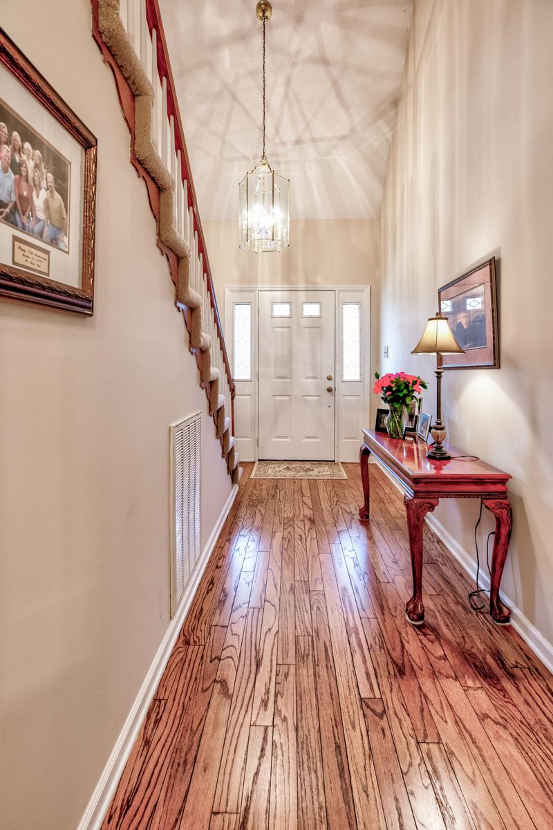 7912 Landon Park Way, Powell, TN 37849