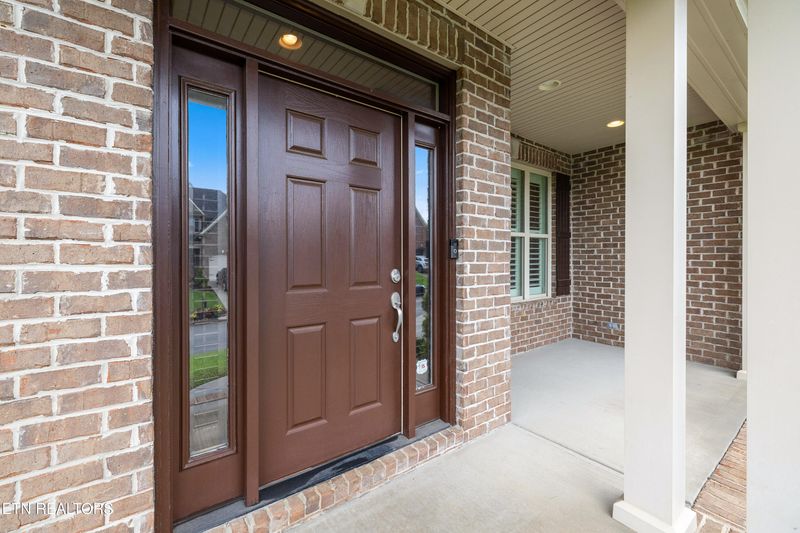 7913 Rustic Oak Dr, Knoxville, TN 37919