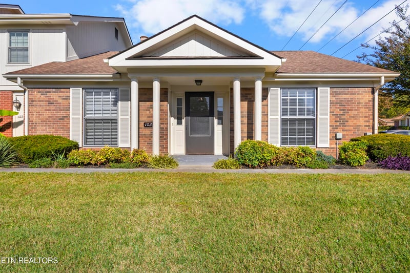 7914 Gleason Dr #1023, Knoxville, TN 37919