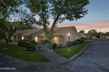 7914 Gleason Dr #1096, Knoxville, TN 37919