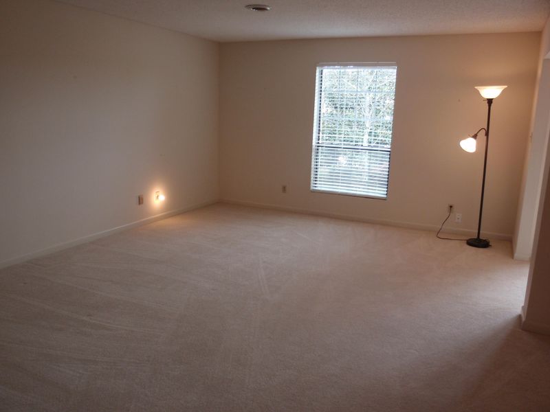 7914 Gleason Dr #1113, Knoxville, TN 37919