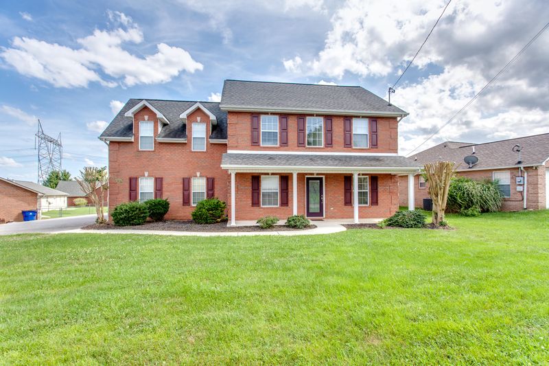 7915 Knowledge Ln, Knoxville, TN 37938