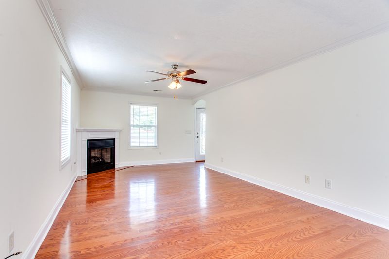 7915 Knowledge Ln, Knoxville, TN 37938