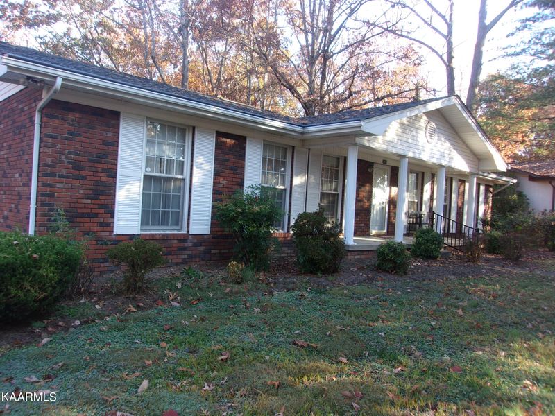 7916 Cranley Rd, Powell, TN 37849