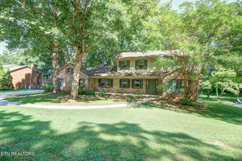 7917 Camberley Dr, Powell, TN 37849