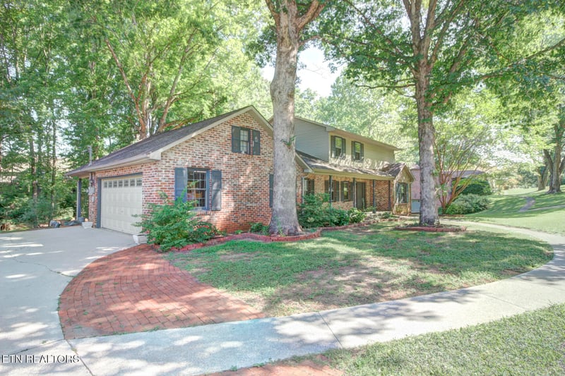 7917 Camberley Dr, Powell, TN 37849