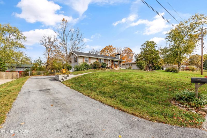 7919 N Forest Rd, Knoxville, TN 37909