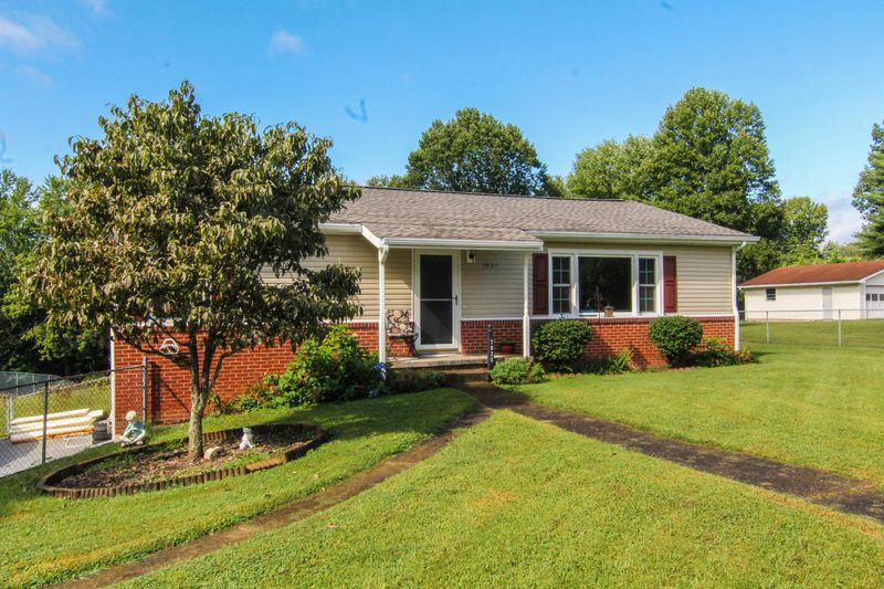 7925 Sharp Rd, Powell, TN 37849