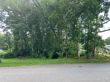 7925 Widdecomb Rd, Powell, TN 37849