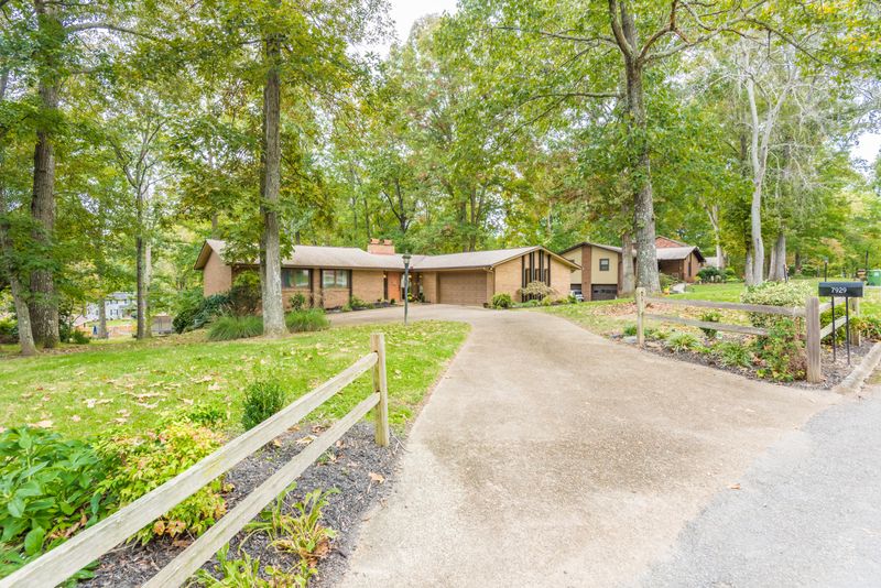 7929 Whitcomb Rd, Powell, TN 37849