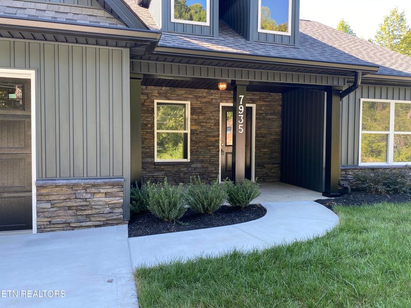 7935 Brownvue Rd, Knoxville, TN 37931
