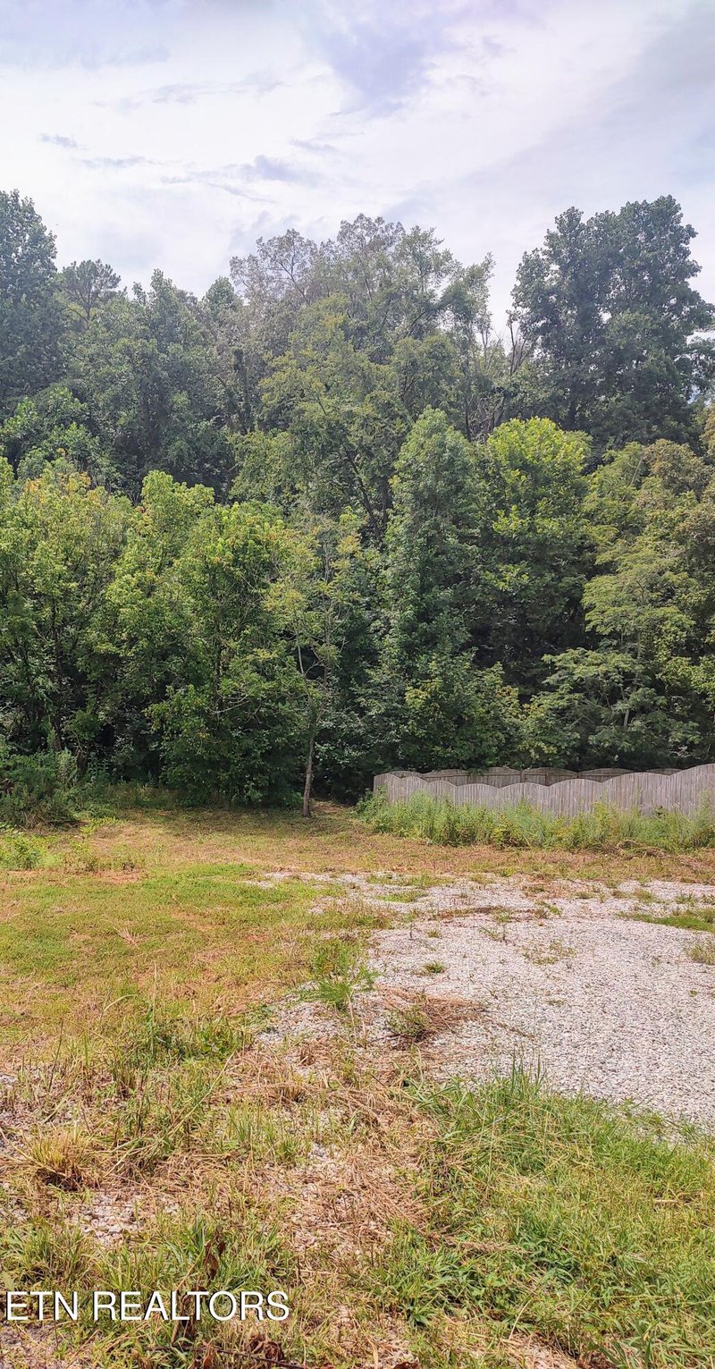 7941 -7947 Pelleaux Rd, Knoxville, TN 37938