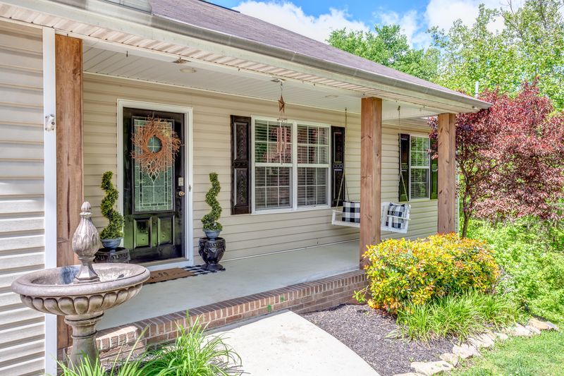 7941 Quail Run Rd, Knoxville, TN 37938