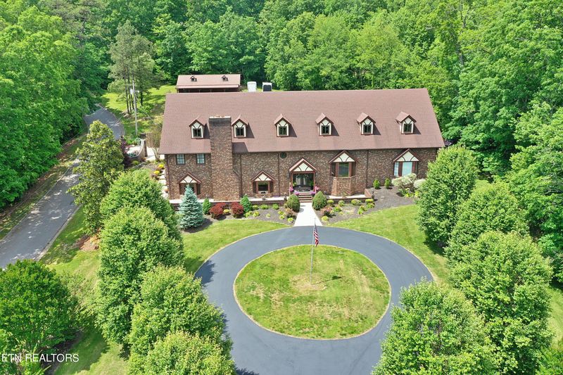 795 Skyline Dr, Oneida, TN 37841