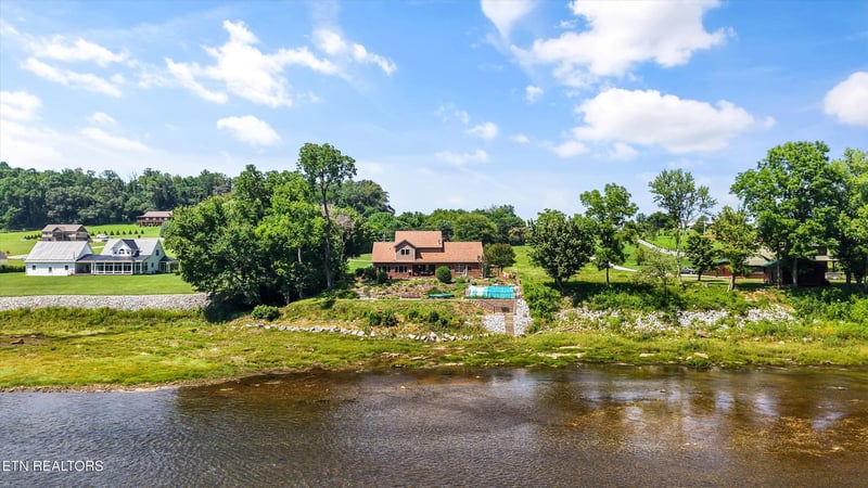 796 Holston Shores Dr, Rutledge, TN 37861