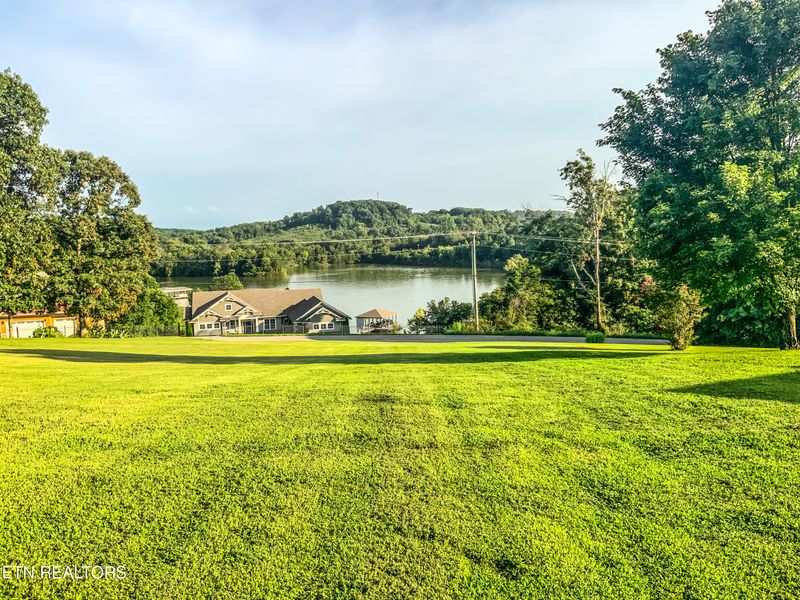 7960 Morganton Rd, Greenback, TN 37742