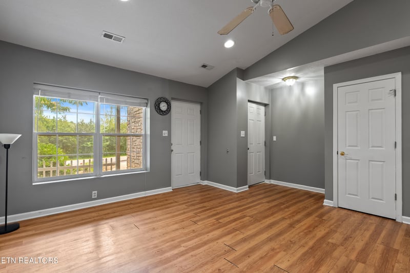 80 Pear Tree Ln, Loudon, TN 37774
