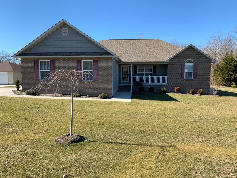 80 Satsuma Dr, Crossville, TN 38555