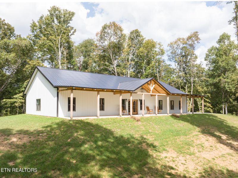 800 Bull Run Rd, Luttrell, TN 37779