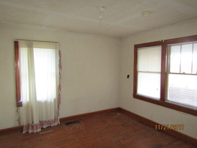 800 Carpenter Loop Rd, Greenback, TN 37742