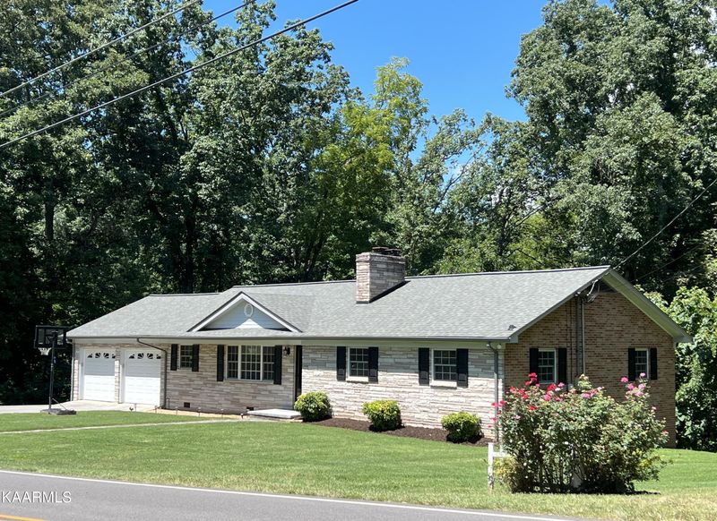800 Greenbriar Rd, Talbott, TN 37877