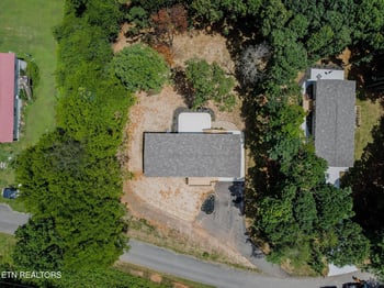 800 Matlock Tr, Loudon, TN 37774