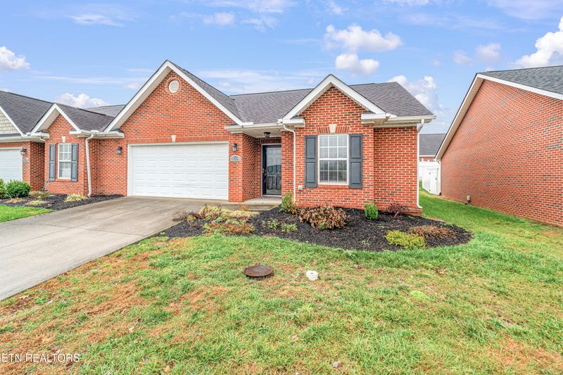 8001 Gatekeeper Way, Knoxville, TN 37931
