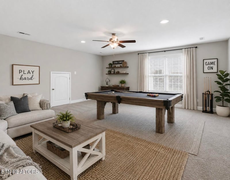 8002 Cambridge Reserve Dr, Knoxville, TN 37924