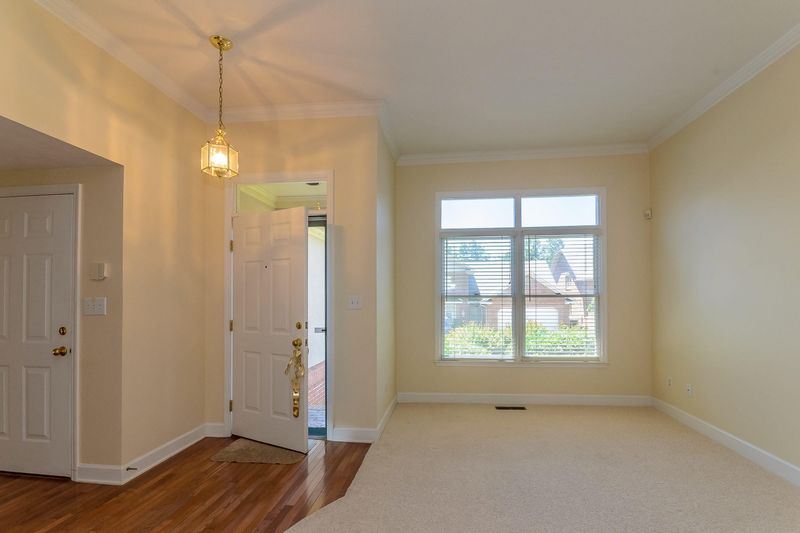 8003 Thistle Ln, Knoxville, TN 37919