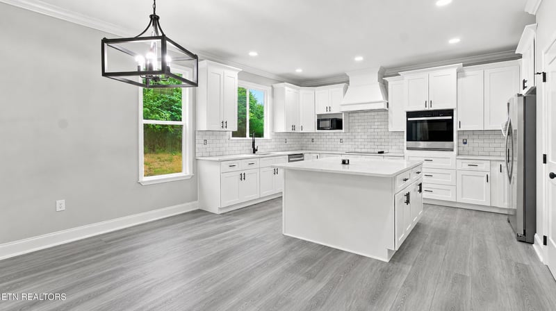 8004 Burgess Falls Ln, Knoxville, TN 37931