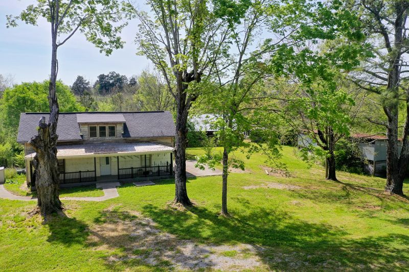 8005 Meadow Road West, Greenback, TN 37742
