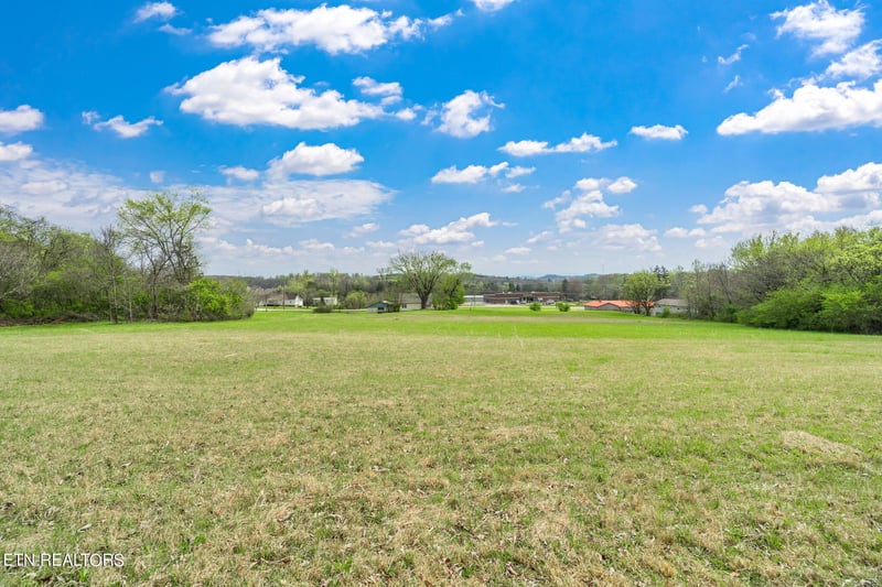 8005 Millertown Pike, Knoxville, TN 37924