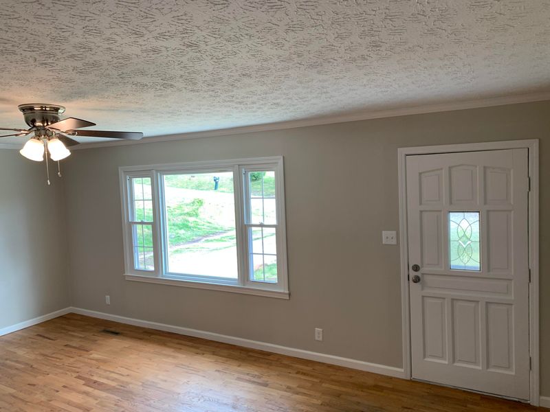 8005 Sharp Rd, Powell, TN 37849