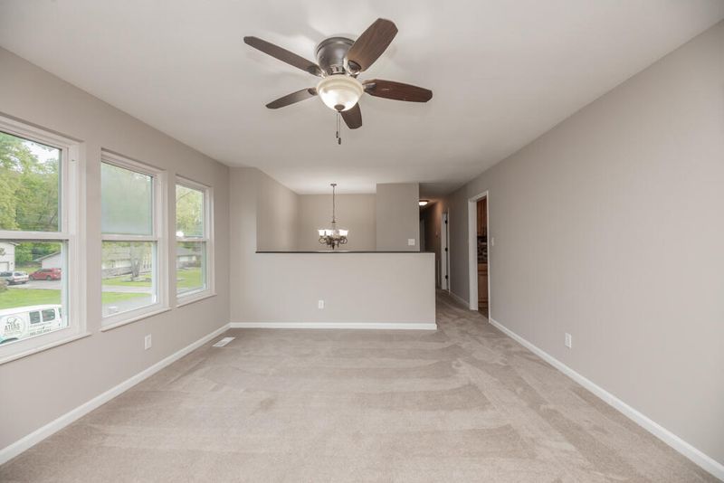 8006 Camberley Dr, Powell, TN 37849